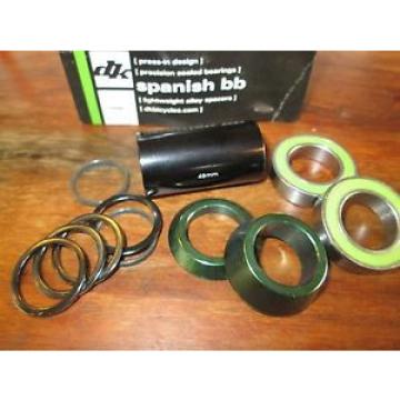 DK SEALED BEARING Bottom Bracket GREEN SPANISH x 22mm Bearings Fit BMX bike NEW