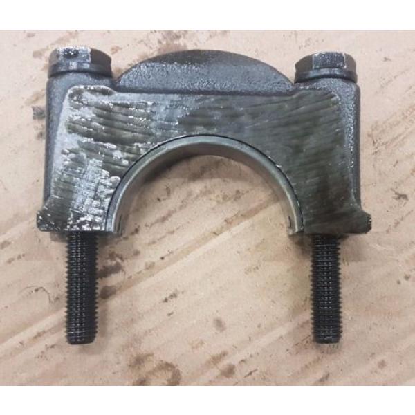 SEAT IBIZA 6J 2008-12 1.9 TDI PD BLS CRANKSHAFT 2ND MAIN BEARING FITTING BRACKET #1 image