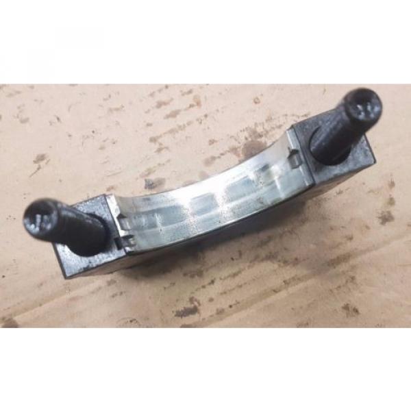 SEAT IBIZA 6J 2008-12 1.9 TDI PD BLS CRANKSHAFT 1ST MAIN BEARING FITTING BRACKET #2 image